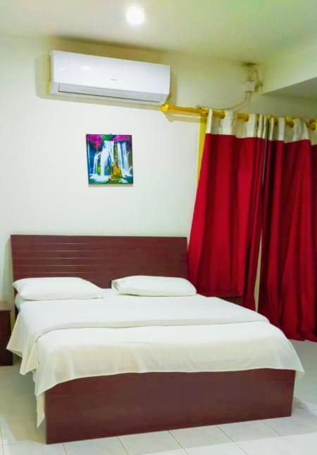 Hala Hotels Apartments Шарджа Экстерьер фото