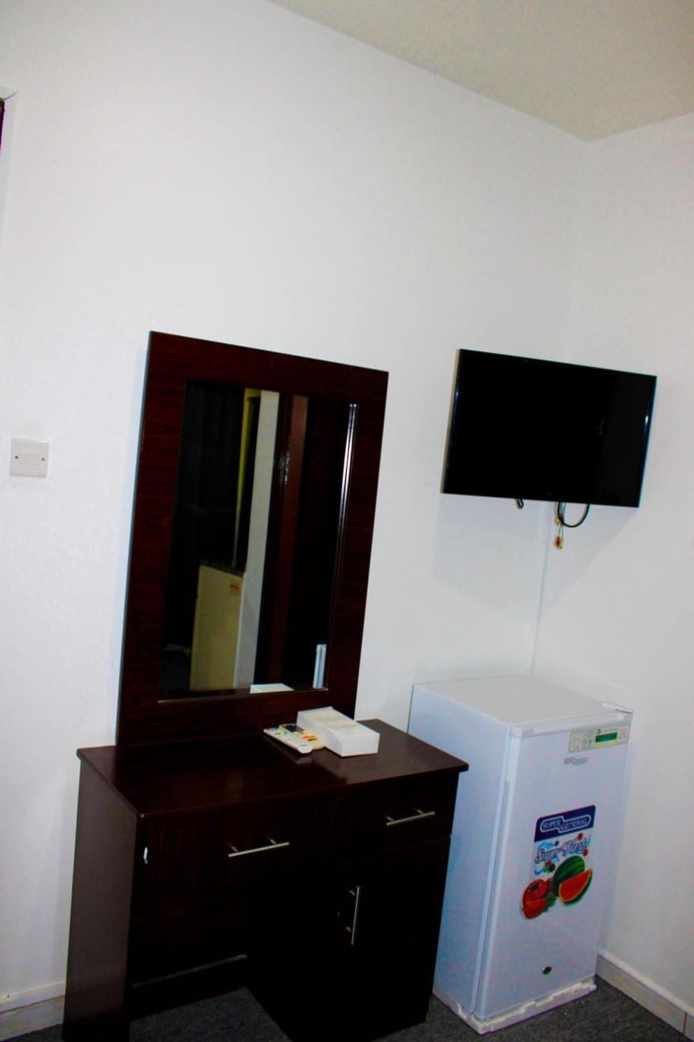 Hala Hotels Apartments Шарджа Экстерьер фото